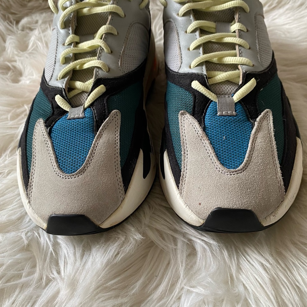 ADIDAS YEEZY Boost 700 Wave Runner (2017) - Picture 5 of 15